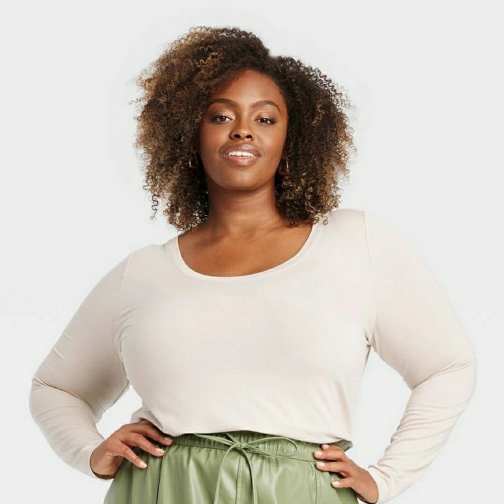 Ava & Viv Women's Slim Fit Long-Sleeve Scoop Neck T-Shirt in Beige.  Size: 1X